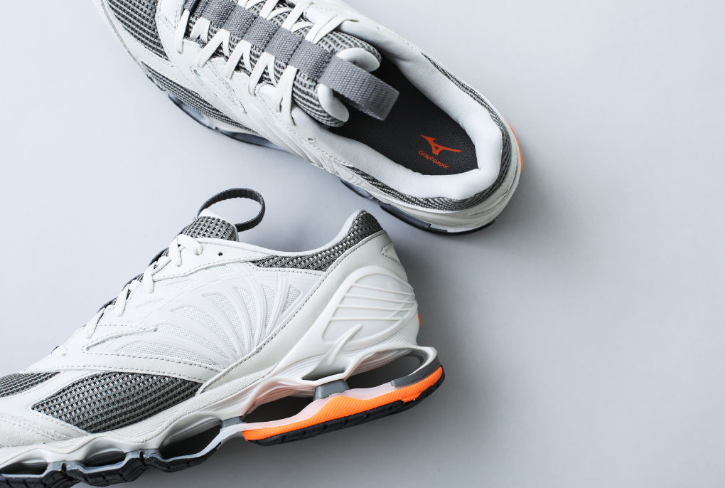 Mizuno Sports Style Special Collaboration for “WAVE PROPHECY for