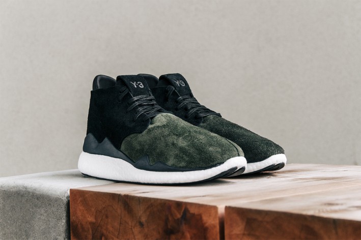 y-3-desert-boost-military-green-00