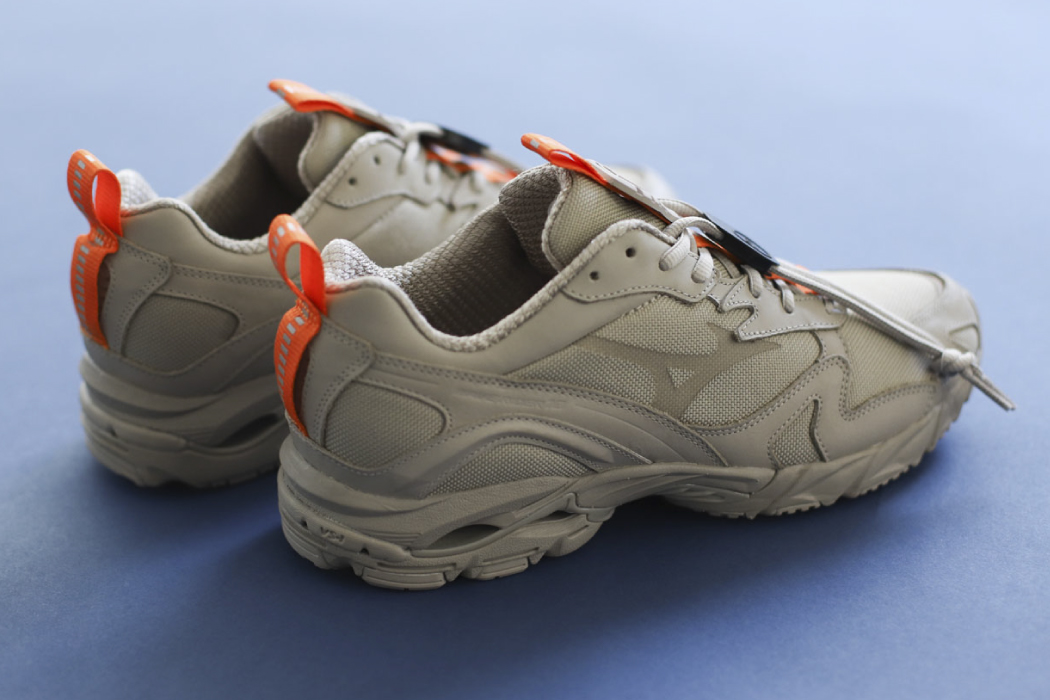 beams mizuno wave rider