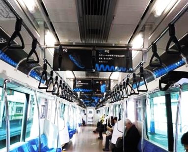 車両（中刷り）.jpg