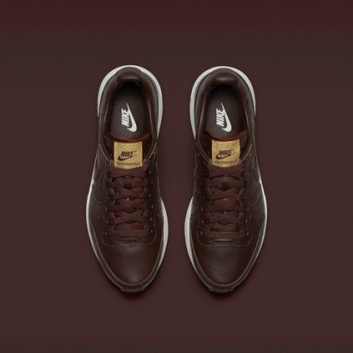 soph-nike-lunar-internationalist-02-570x570