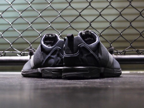 縲径didas Originals for mita sneakers Selection縲咲判蜒・P1160174