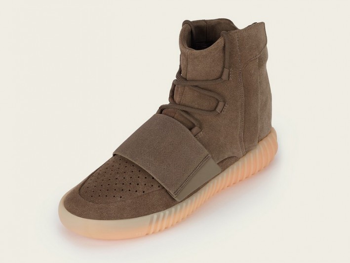 stills_yeezy750_brown_pr1