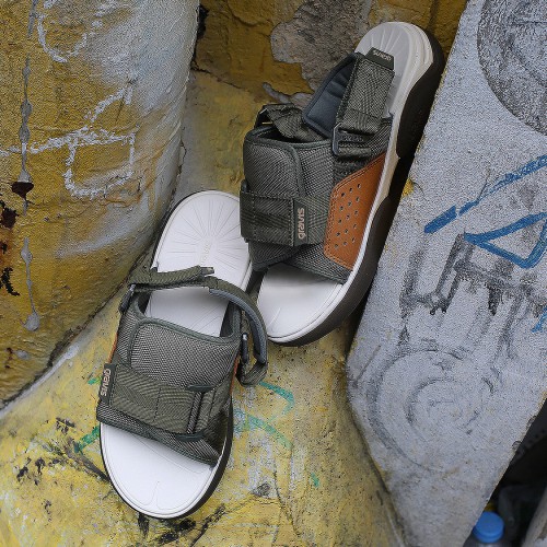 GRAVIS_square_6