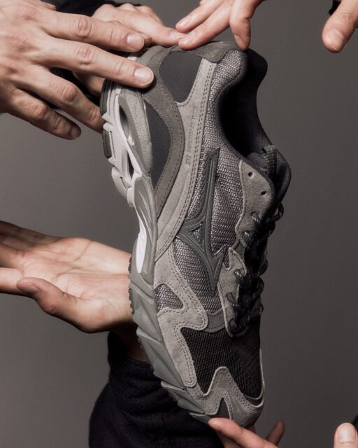 【本物保証 /関税・送料無料】Slow Steady Club Mizuno Wave 本物保証 /関税・送料無料】Slow Steady Club Mizuno Wave