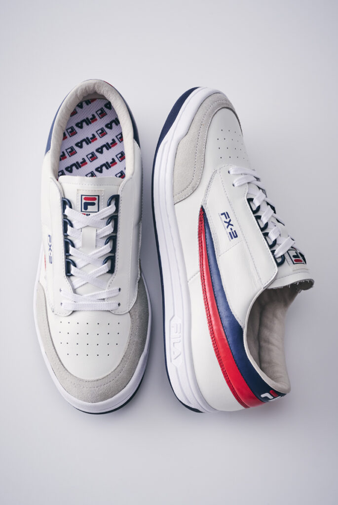 新品・箱付き・佐藤ルミナ・FILAバージョン GokFO08XgAEM_uo.jpg